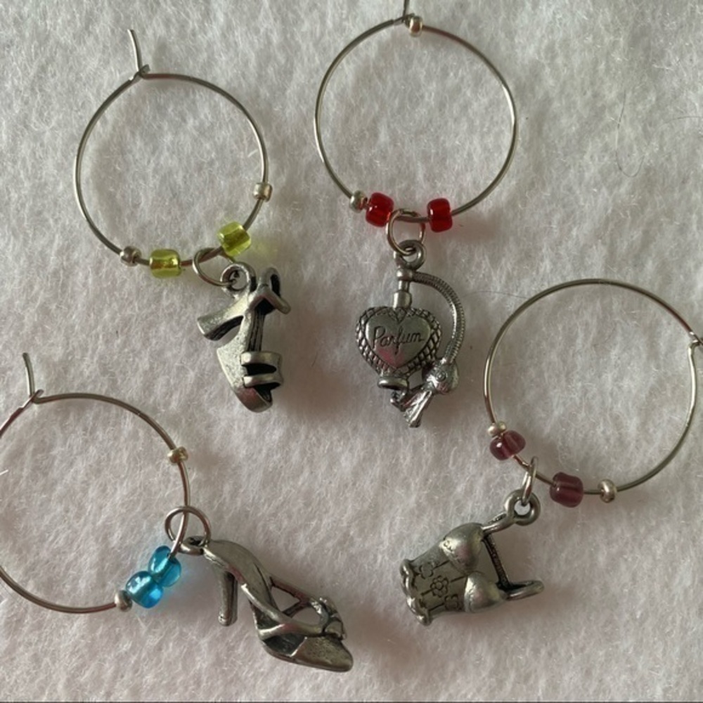Handmade  Beaded Silver Metal Wine Glass Charms NEW set of 4